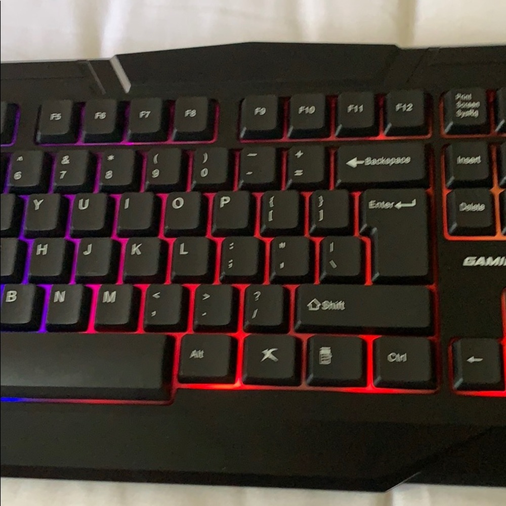 Keyboard - Picture 3 of 5